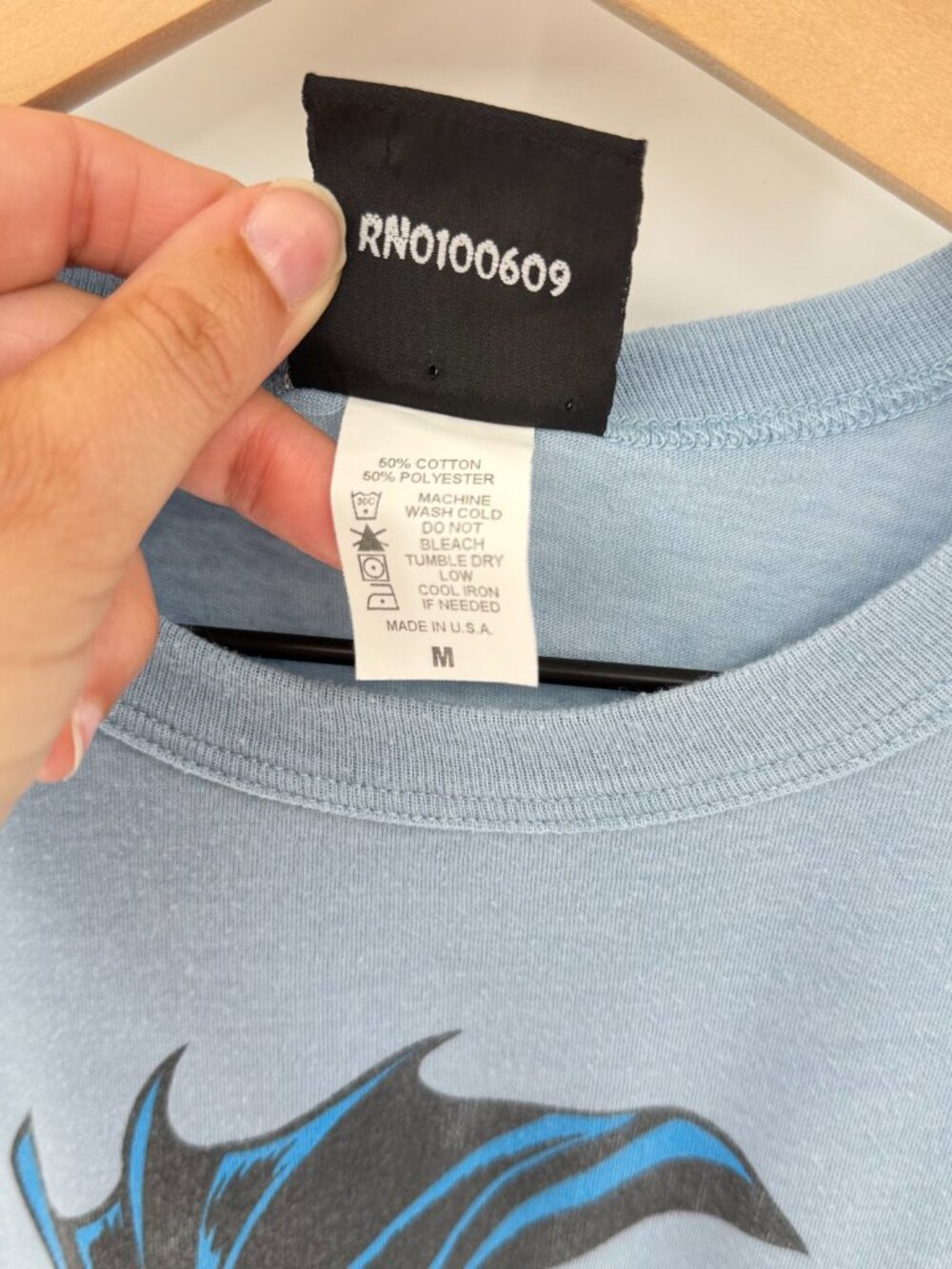Vintage Junk Food Batman Graphic T-Shirt Mens Medium Light Blue USA Made EUC - Picture 4 of 4